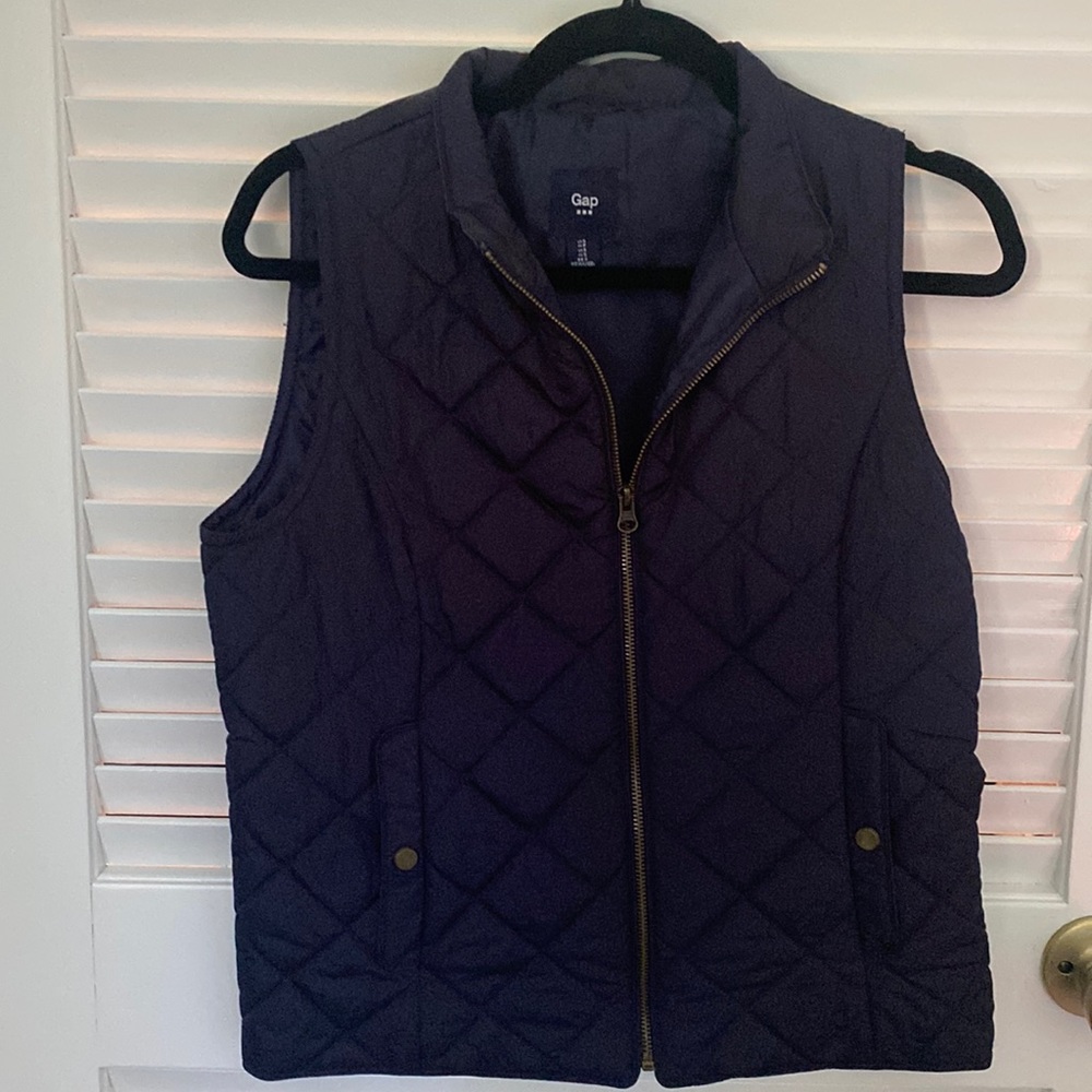 Gap Navy Puffer Vest